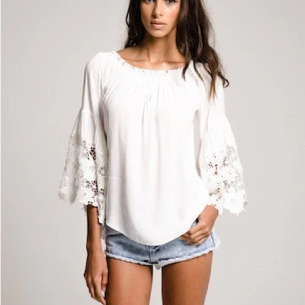 LIKE NEW ONE SIZE Elegant White Lace Women's Blouse